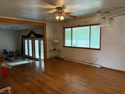 1207 Chaparrel Road SW Hartville OH 44632