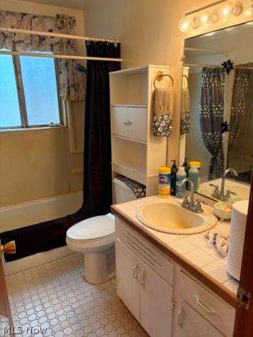 1207 Chaparrel Road SW Hartville OH 44632