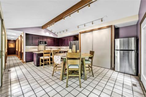 21903 Meadows Edge Lane Strongsville OH 44149