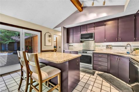 21903 Meadows Edge Lane Strongsville OH 44149