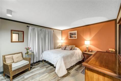 21903 Meadows Edge Lane Strongsville OH 44149