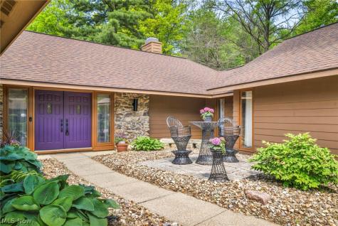 21903 Meadows Edge Lane Strongsville OH 44149
