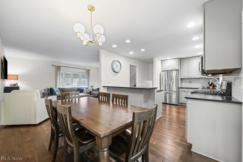 5523 Meadow Wood Boulevard Lyndhurst OH 44124