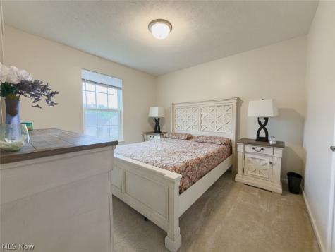 867 Starr Ridge Street SE Massillon OH 44646