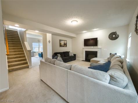 867 Starr Ridge Street SE Massillon OH 44646