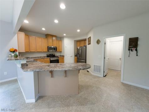 867 Starr Ridge Street SE Massillon OH 44646