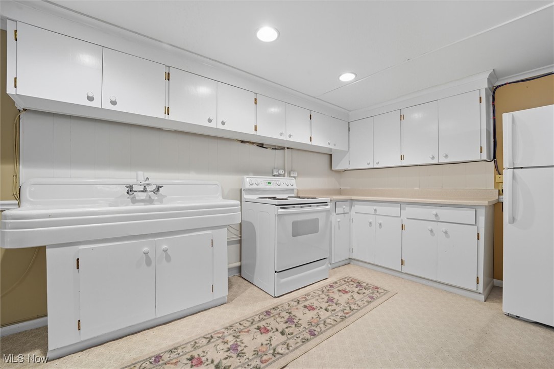 715 Holden Drive Ashtabula OH 44004