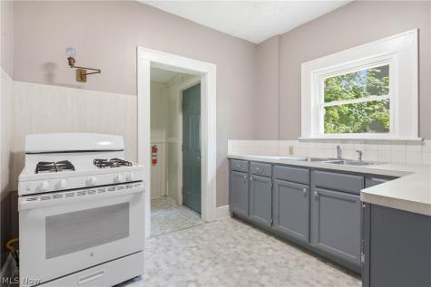 115 Burton Avenue Akron OH 44302