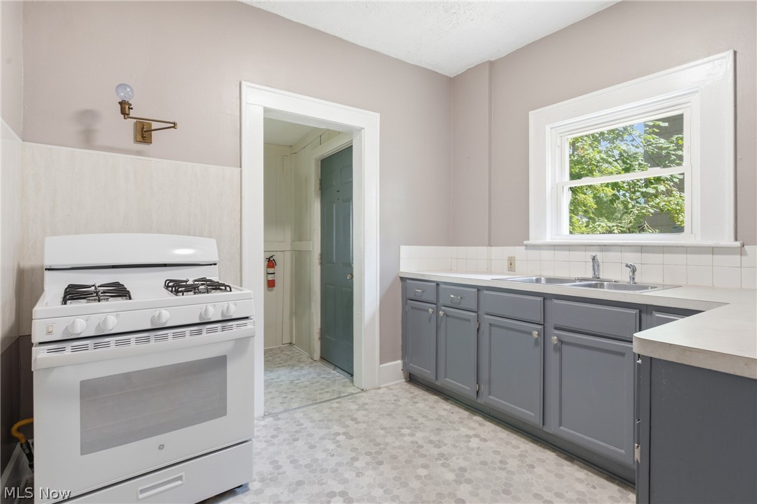 115 Burton Avenue Akron OH 44302