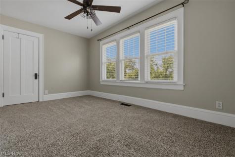 1102 Phillips Street Marietta OH 45750