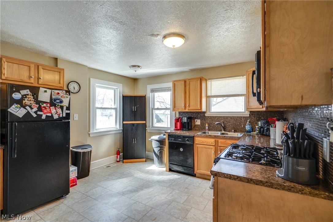 934 Packard Drive Akron OH 44320