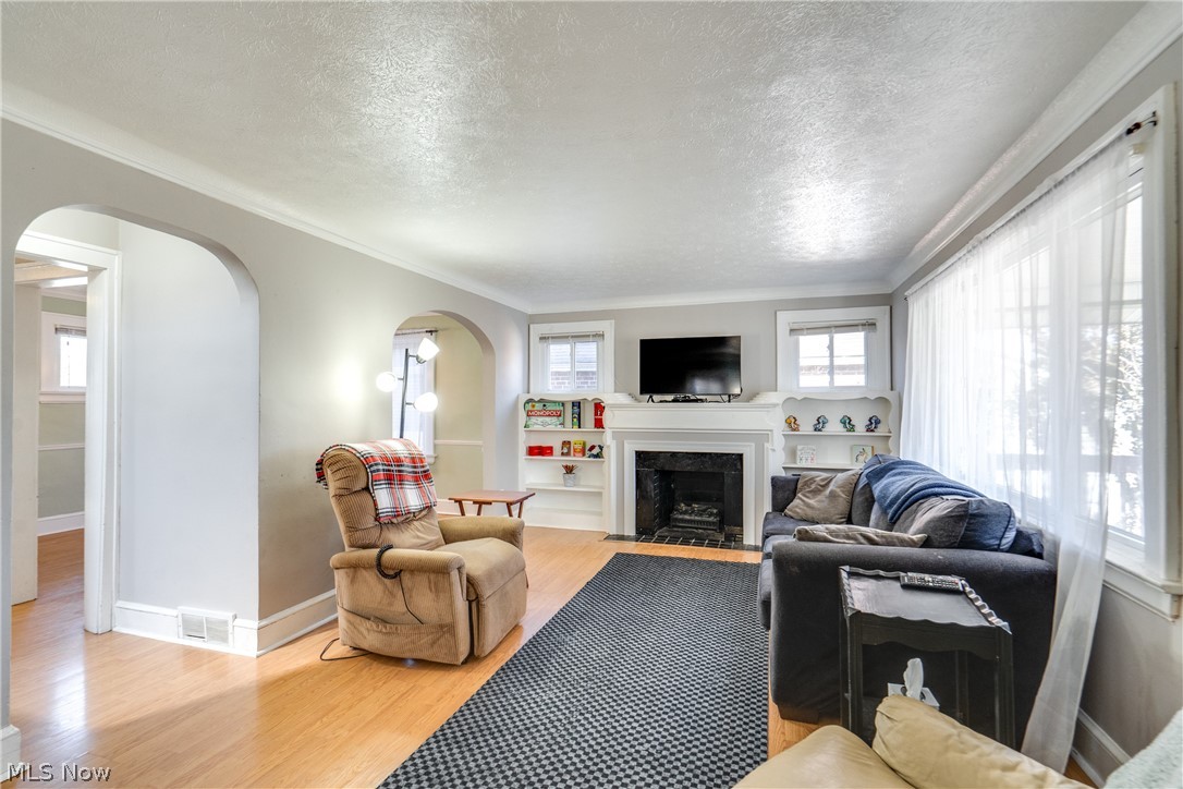 934 Packard Drive Akron OH 44320
