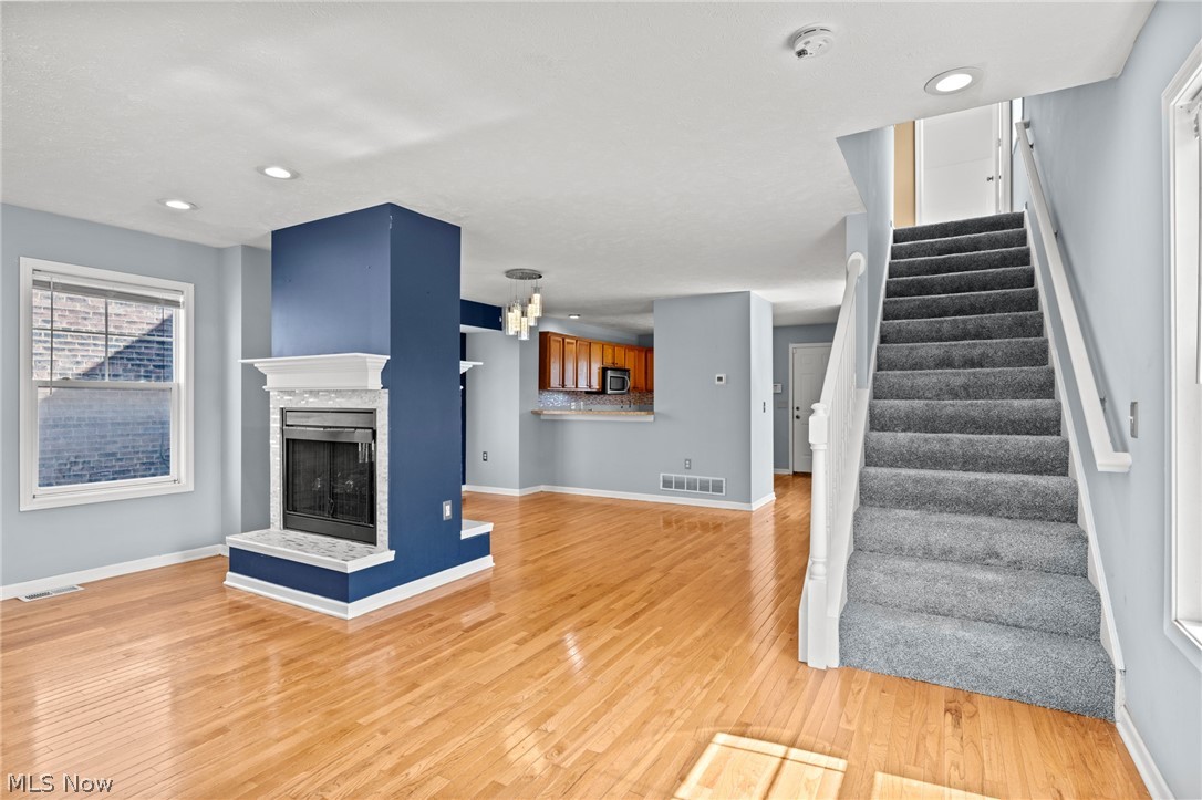 2221 E 71st Street Cleveland OH 44103