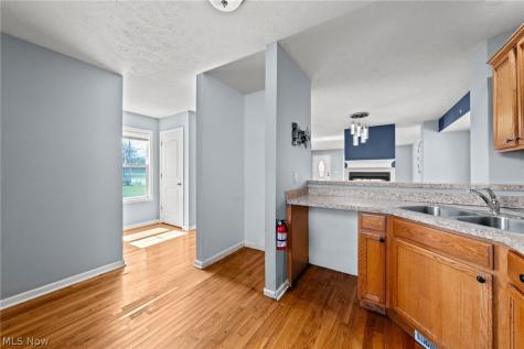 2221 E 71st Street Cleveland OH 44103