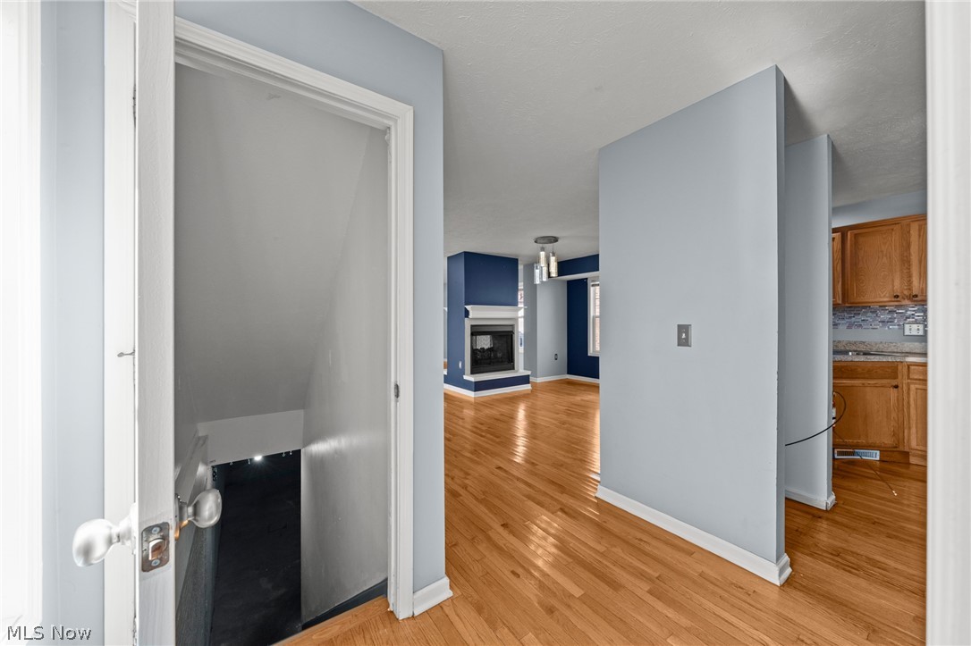 2221 E 71st Street Cleveland OH 44103