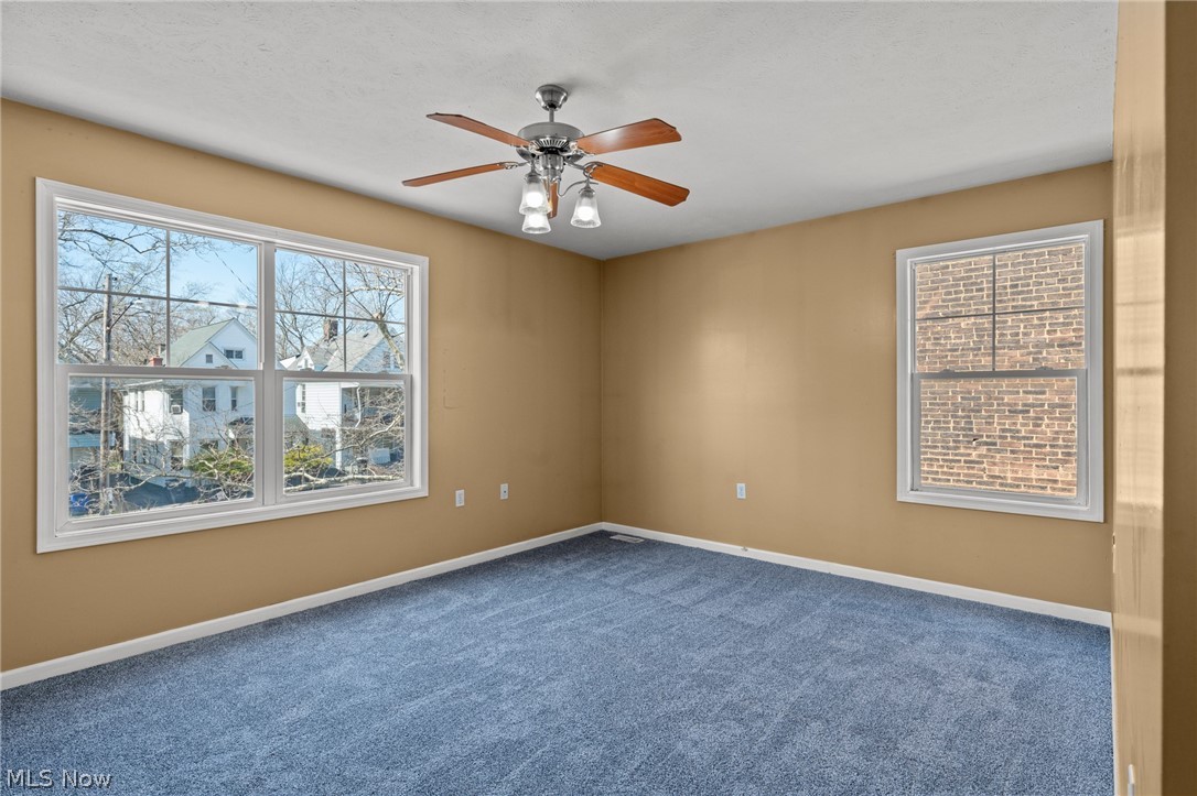 2221 E 71st Street Cleveland OH 44103