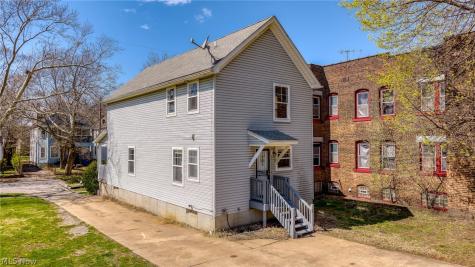 2221 E 71st Street Cleveland OH 44103