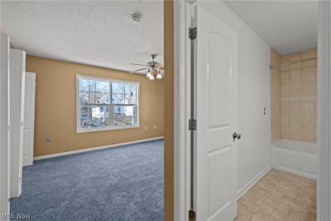 2221 E 71st Street Cleveland OH 44103