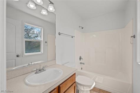2221 E 71st Street Cleveland OH 44103