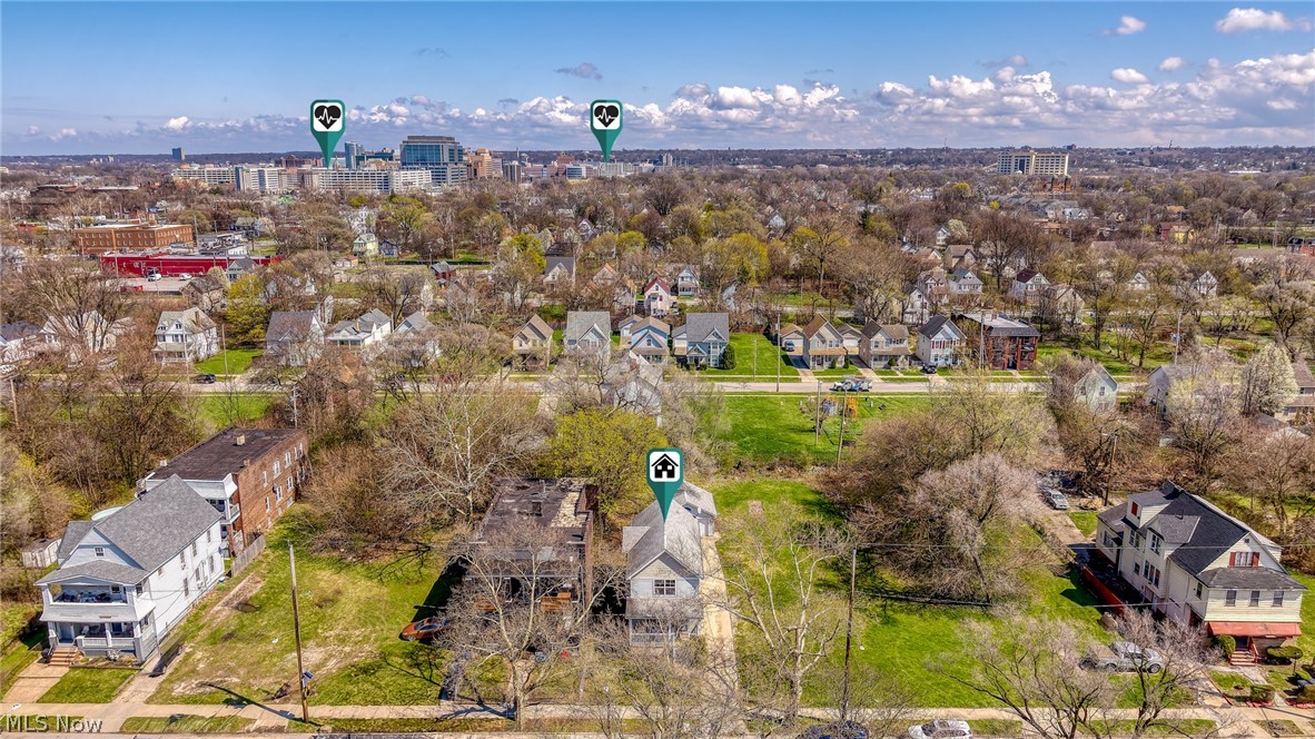2221 E 71st Street Cleveland OH 44103