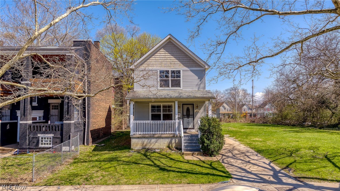 2221 E 71st Street Cleveland OH 44103
