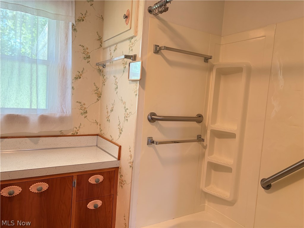 214 Susan Drive Jefferson OH 44047