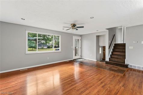 4221 Princess Anne Court Lorain OH 44052