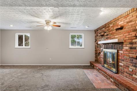 4221 Princess Anne Court Lorain OH 44052