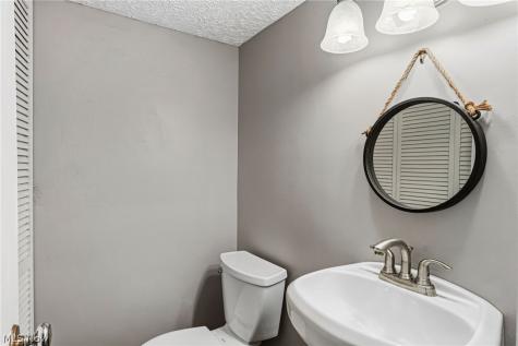 4221 Princess Anne Court Lorain OH 44052