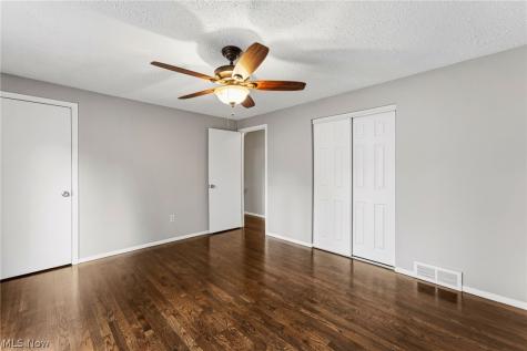 4221 Princess Anne Court Lorain OH 44052