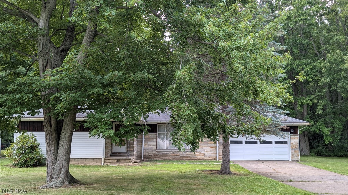 2921 Center Road Saybrook OH 44004