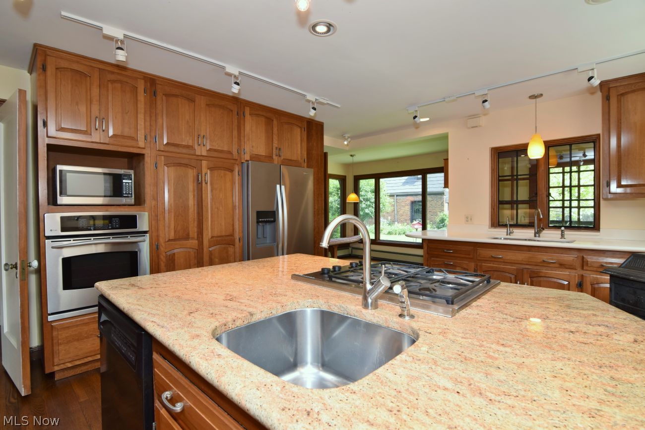 3159 Van Aken Boulevard Shaker Heights OH 44120