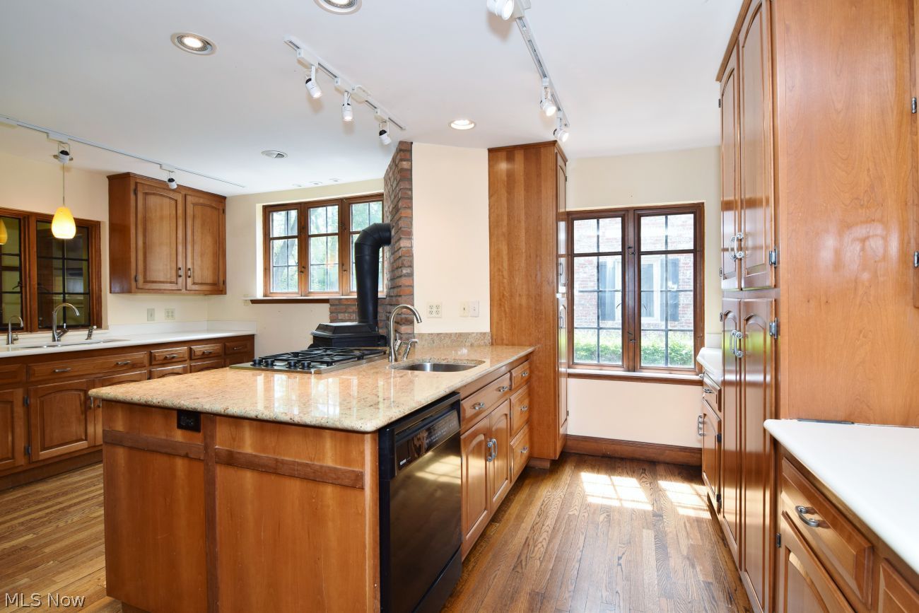 3159 Van Aken Boulevard Shaker Heights OH 44120
