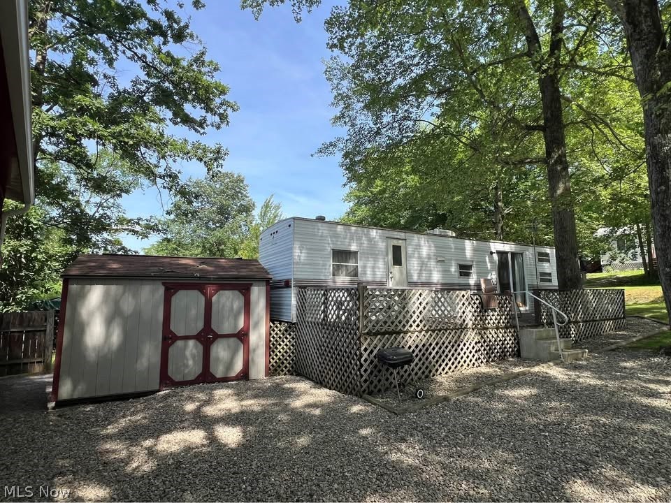 6684 Leon Road Andover OH 44003