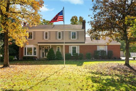 135 E Case Drive Hudson OH 44236