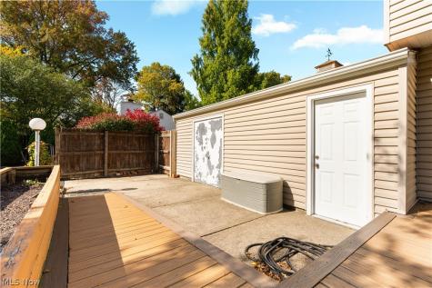 135 E Case Drive Hudson OH 44236