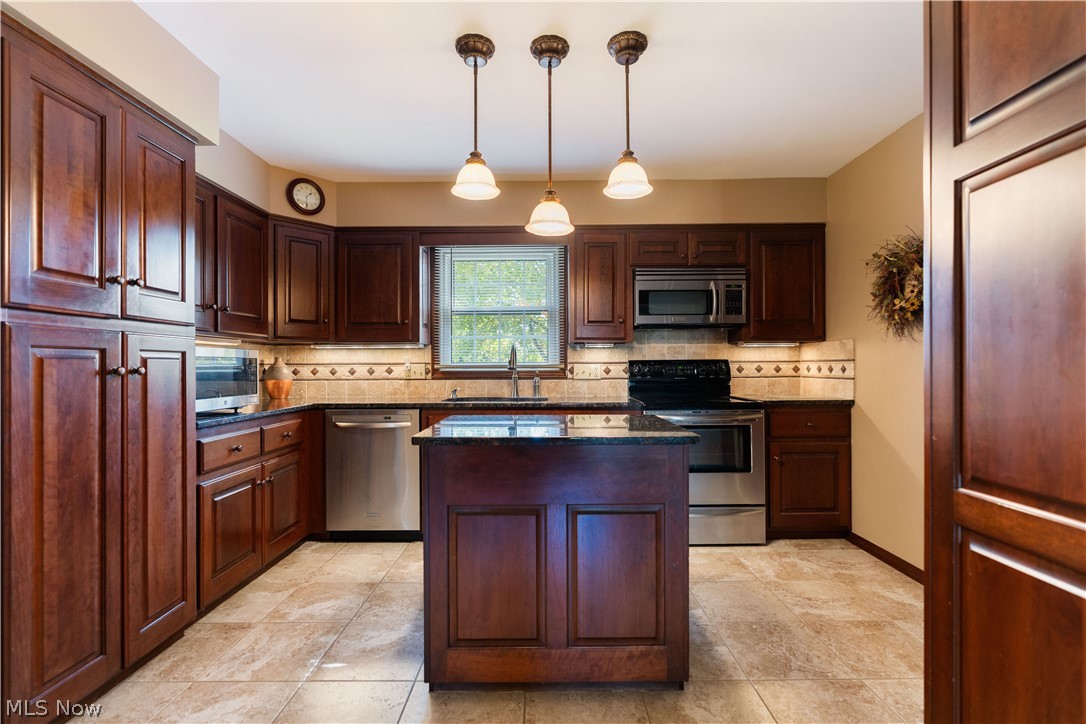 135 E Case Drive Hudson OH 44236