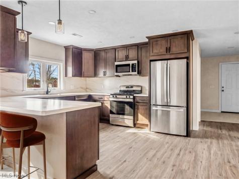 16243 Roselawn Drive Burton OH 44021