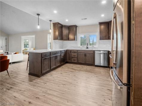 16243 Roselawn Drive Burton OH 44021