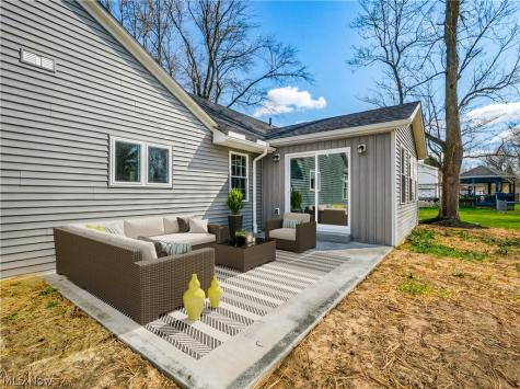 16243 Roselawn Drive Burton OH 44021