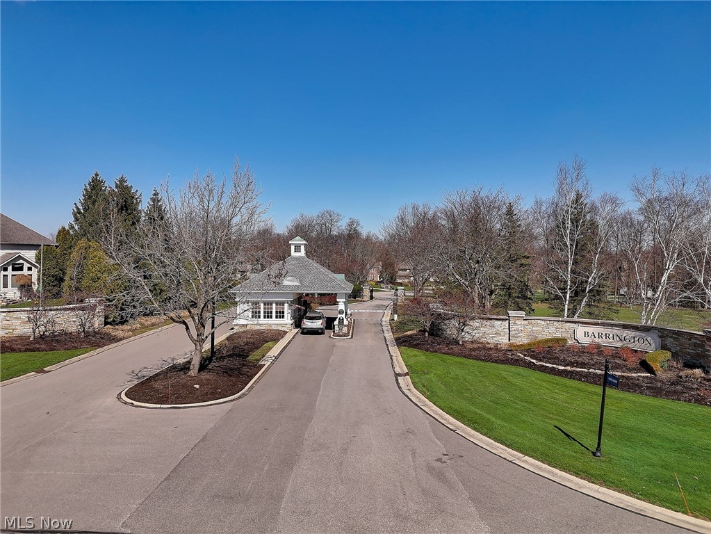 136 Brighton Drive Aurora OH 44202