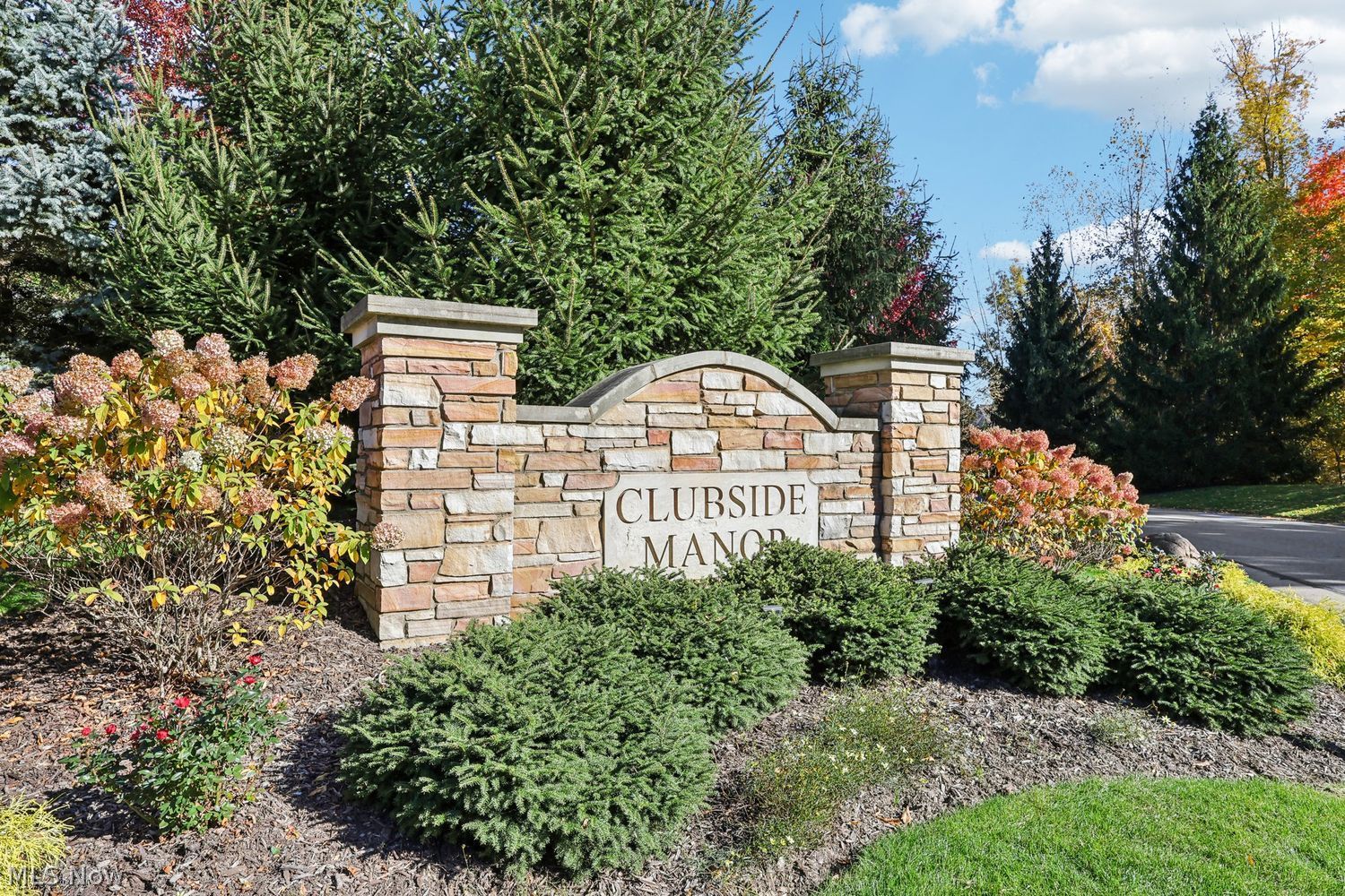 136 Brighton Drive Aurora OH 44202