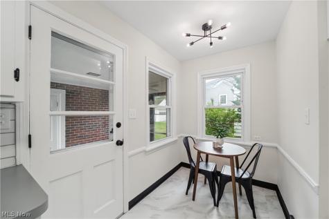 1293 Avondale Road South Euclid OH 44121