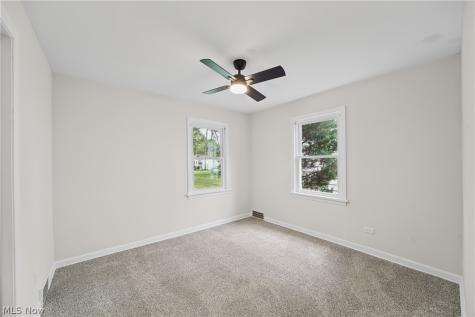 1293 Avondale Road South Euclid OH 44121