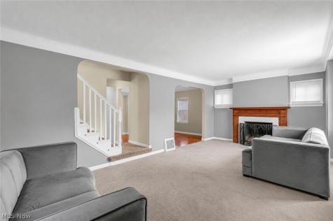 16005 Throckley Avenue Cleveland OH 44128