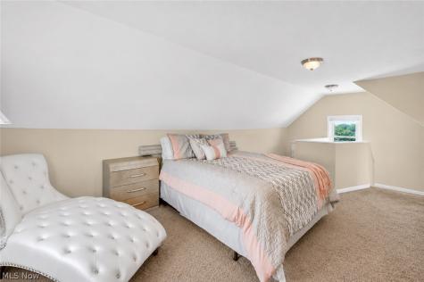 16005 Throckley Avenue Cleveland OH 44128