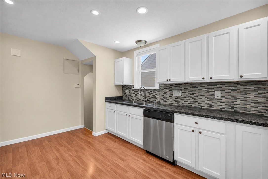 16005 Throckley Avenue Cleveland OH 44128