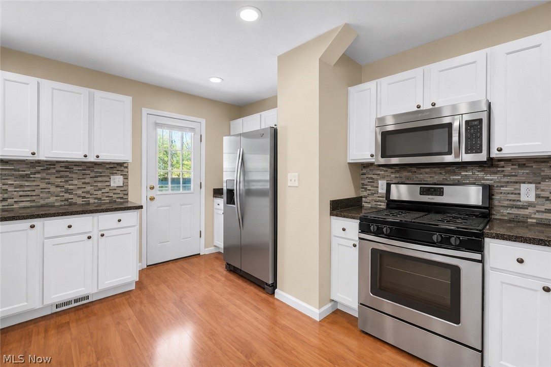 16005 Throckley Avenue Cleveland OH 44128