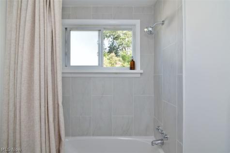 6413 Longridge Road Mayfield Heights OH 44124