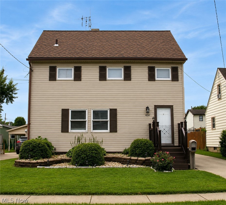 456 W Wilson Street Struthers OH 44471